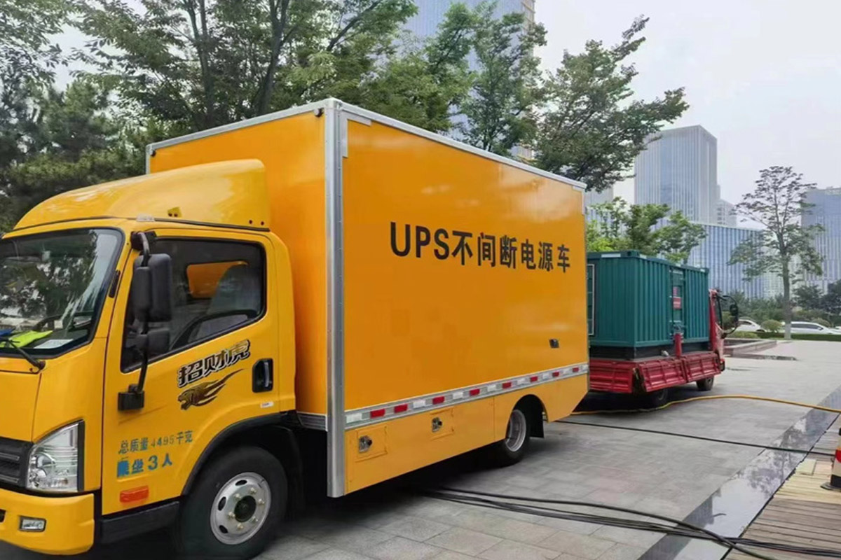 陈场镇发电机租赁施工现场